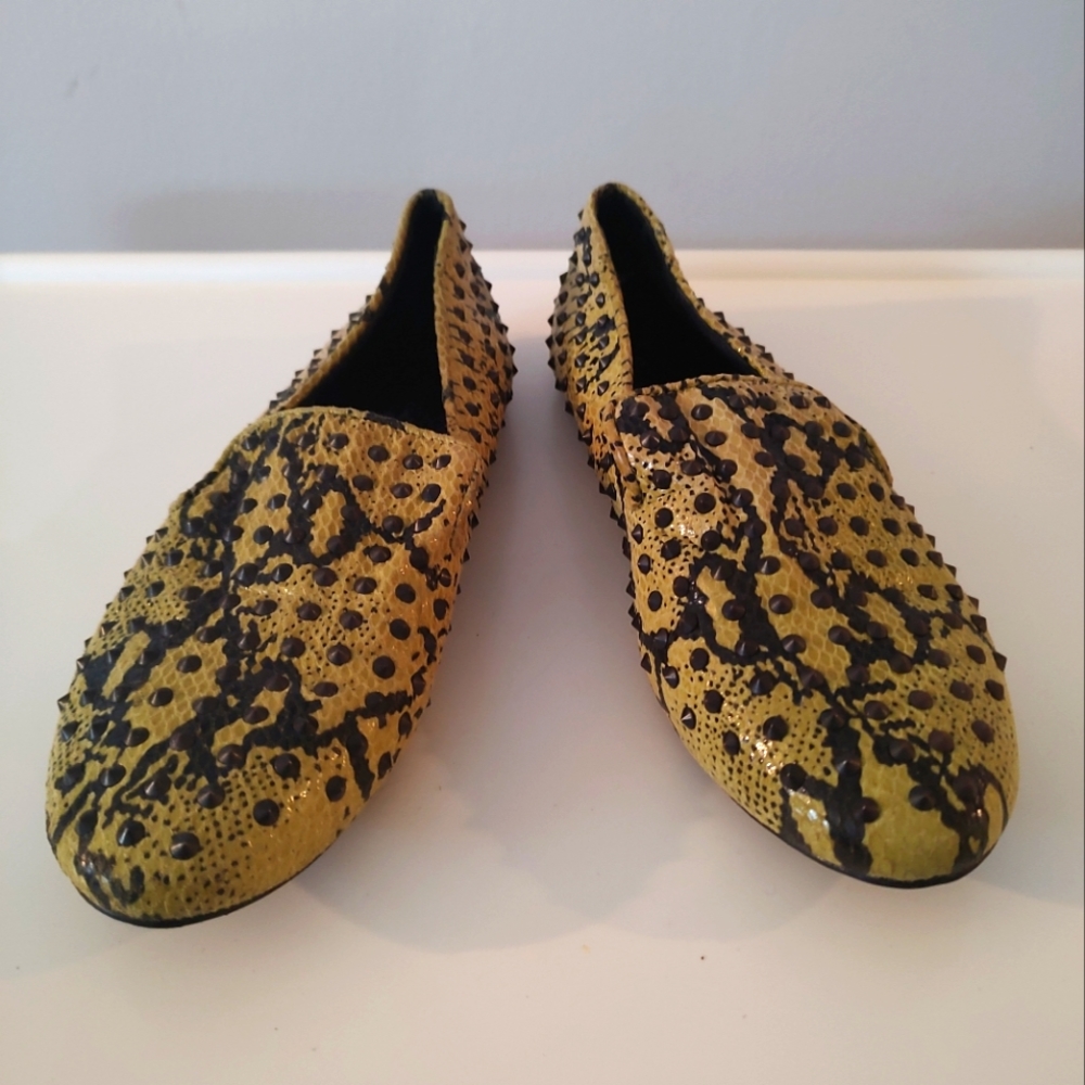 Matiko size 7.5 loafers